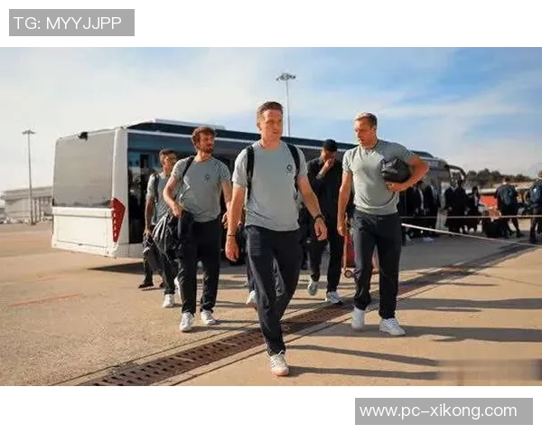 阿贾克斯欧冠前两轮全败创12赛季以来新低球队状态堪忧 阿贾克斯欧冠前两轮全败创12赛季以来新低球队状态堪忧