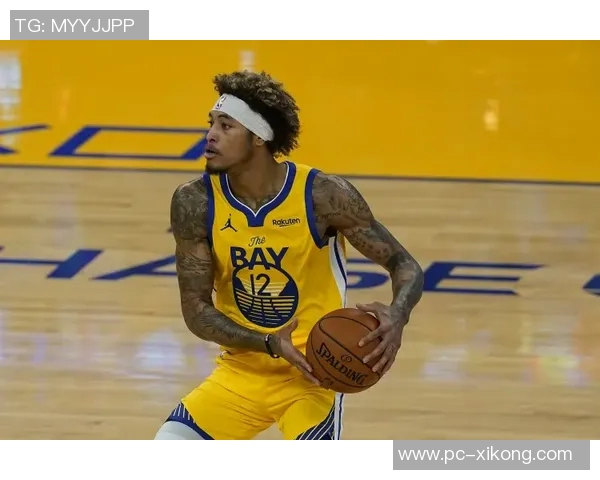 克尼佩尔下半场发力却三分失准11投5中仅得12分4篮板表现平平