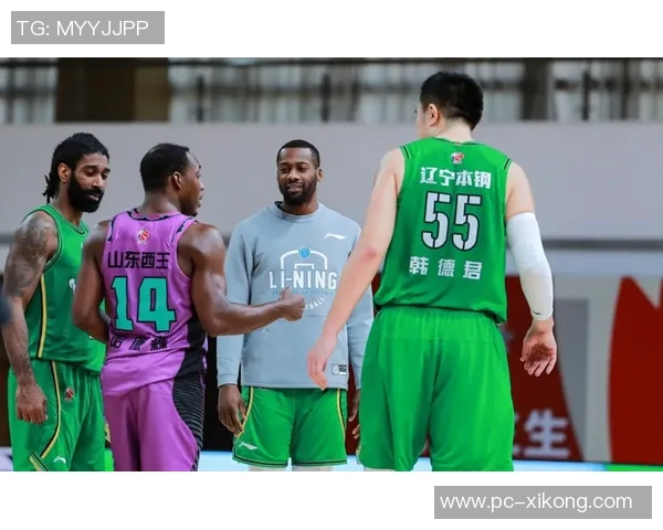 前辽宁三冠外援弗格正式加盟上海队开启新篇章