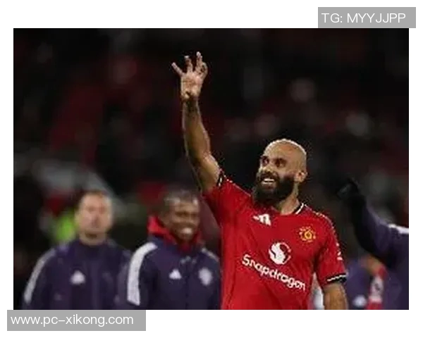 姆伯莫赞舍什科传球精彩海文与B费默契配合助力进球