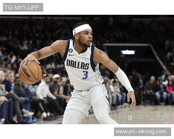 新秀中锋奎因表现起伏10投仅3中贡献9分8篮板3助攻2盖帽2失误